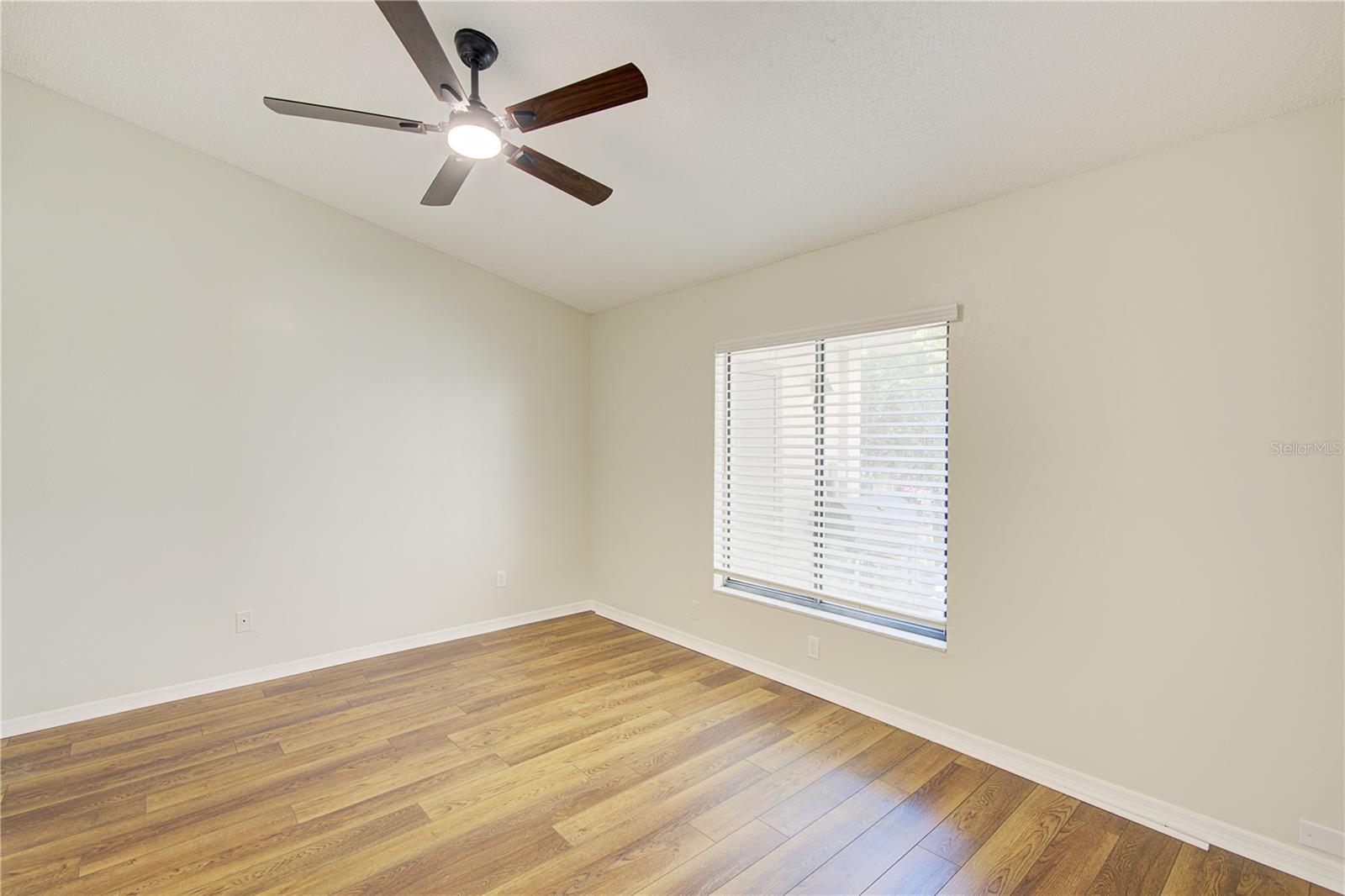 Image 17 of 33 For 506 Club Drive