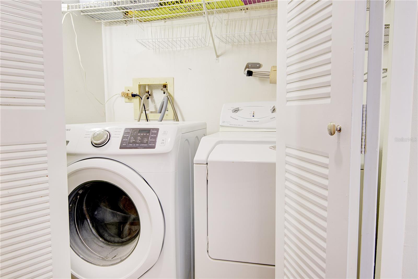 Image 23 of 33 For 506 Club Drive