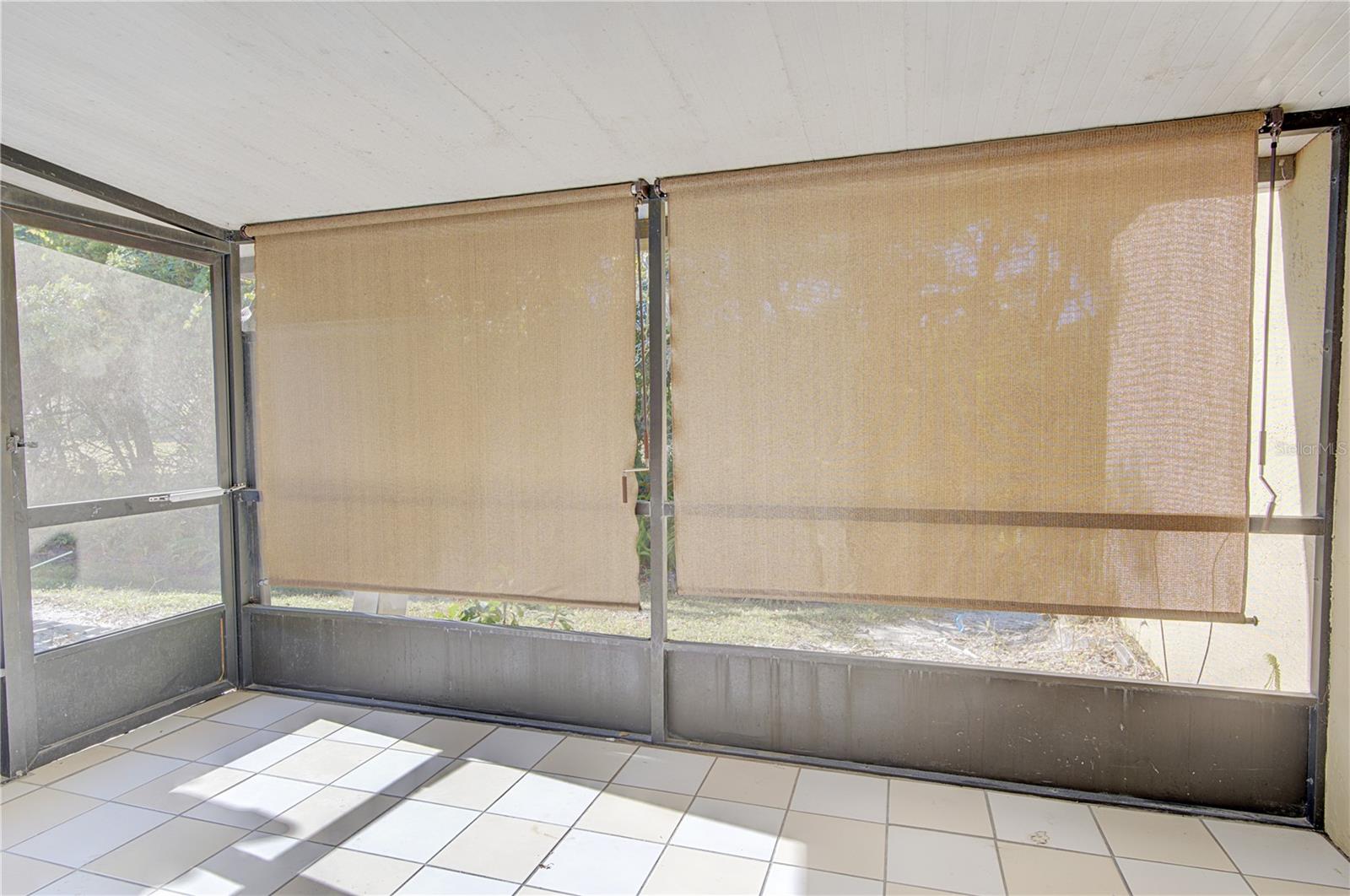 Image 26 of 33 For 506 Club Drive