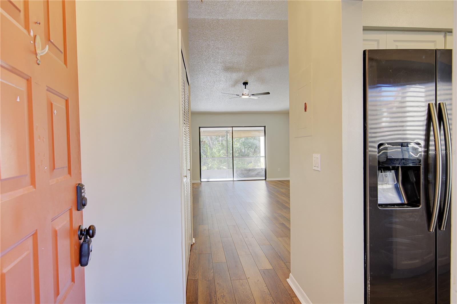 Image 4 of 33 For 506 Club Drive