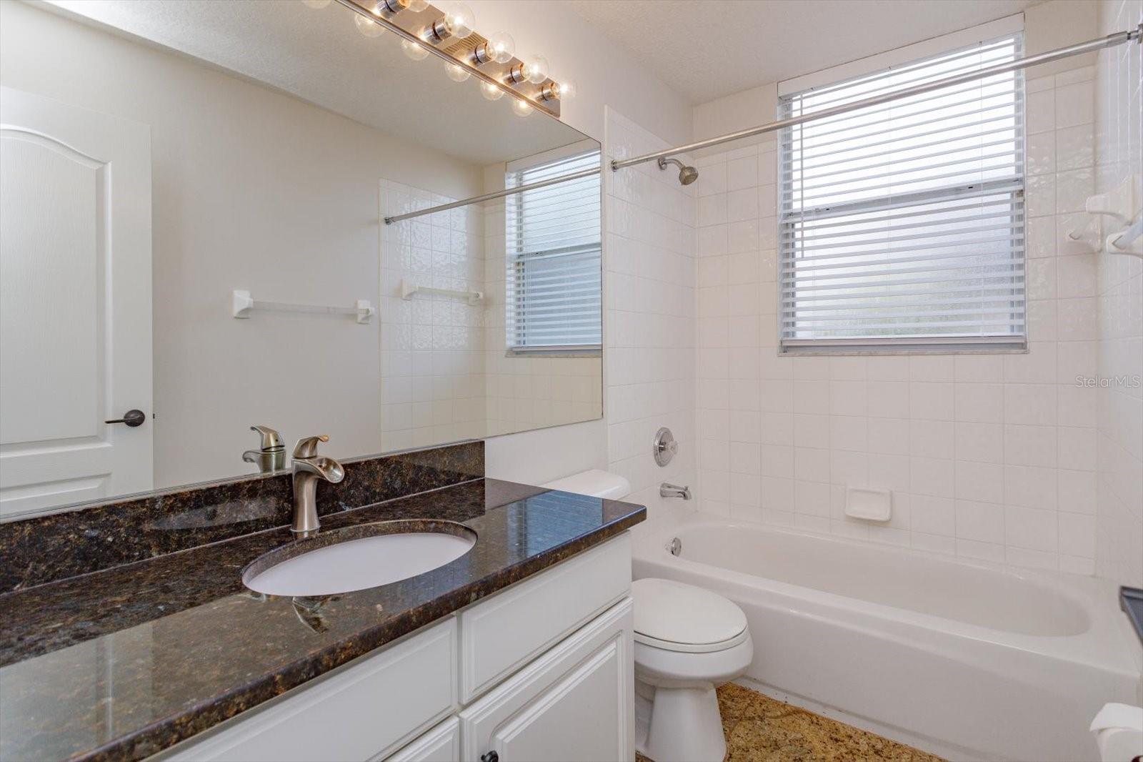 Image 28 of 39 For 590 Lake Coven Court