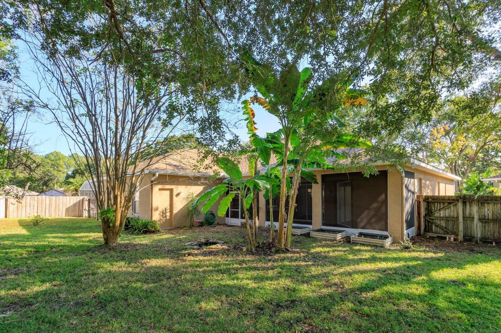 Image 37 of 39 For 590 Lake Coven Court