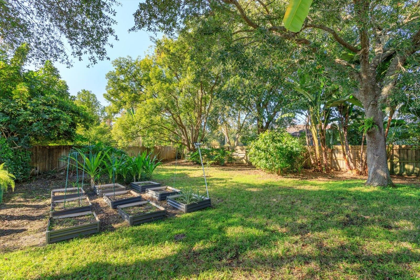 Image 38 of 39 For 590 Lake Coven Court