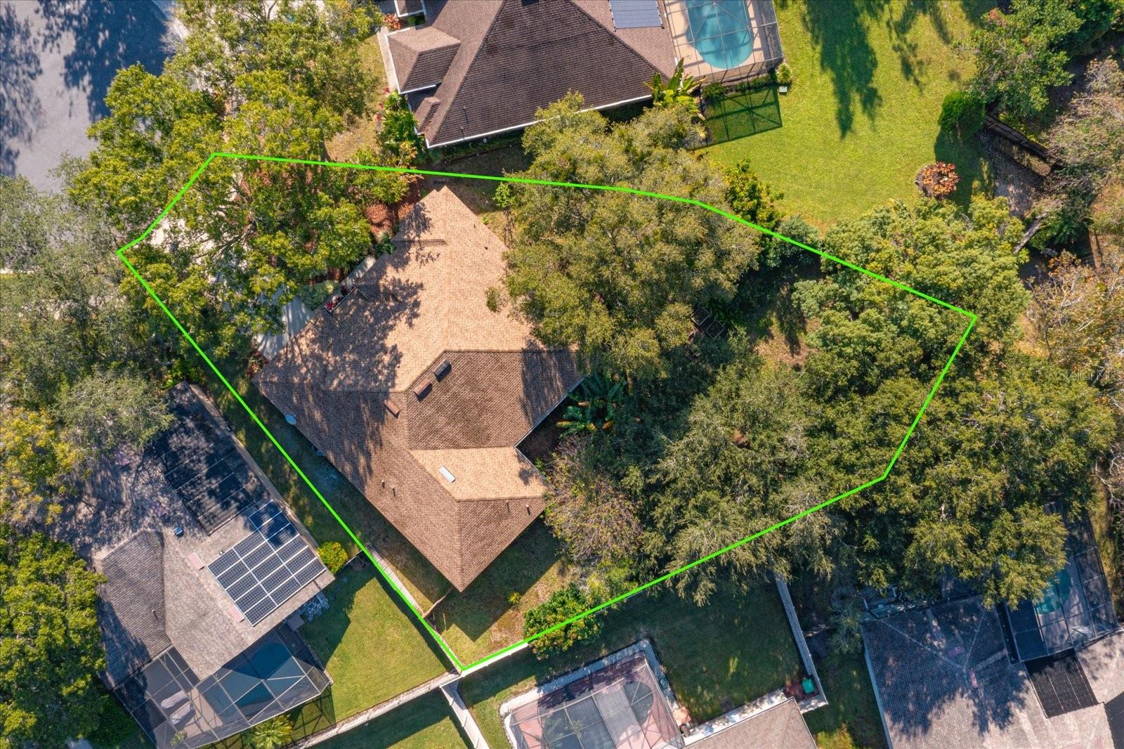 Image 4 of 39 For 590 Lake Coven Court