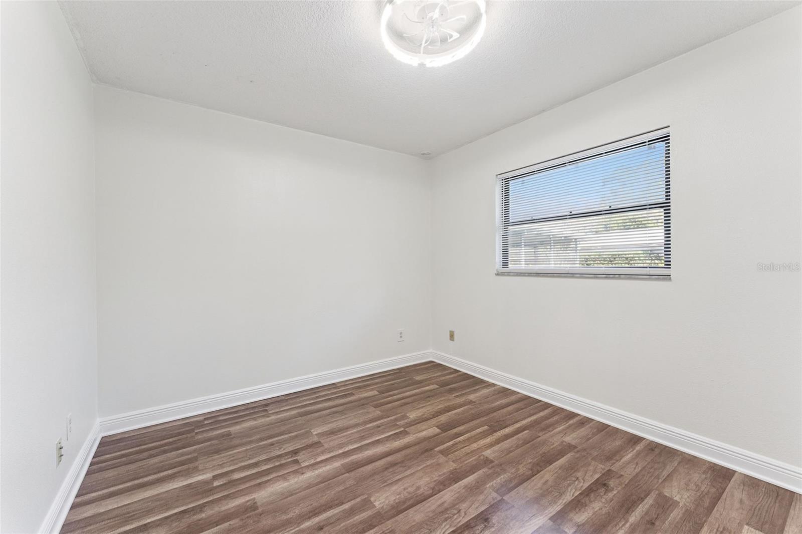 Image 10 of 24 For 831 Nana Avenue