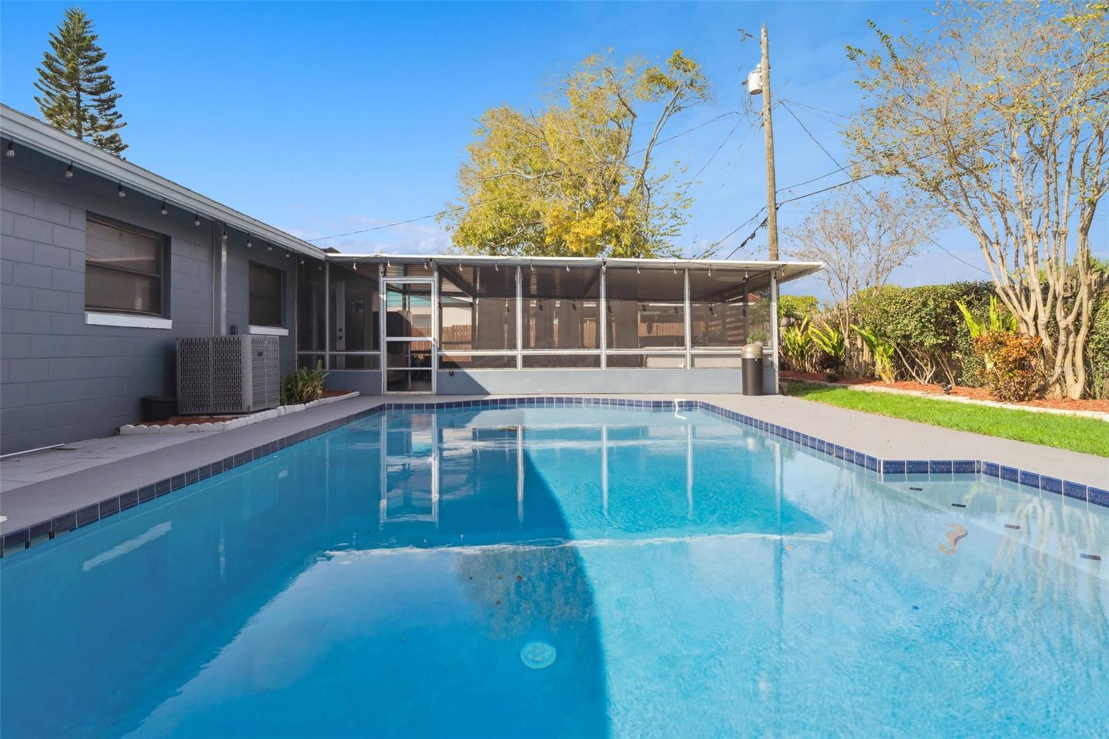 Image 20 of 24 For 831 Nana Avenue