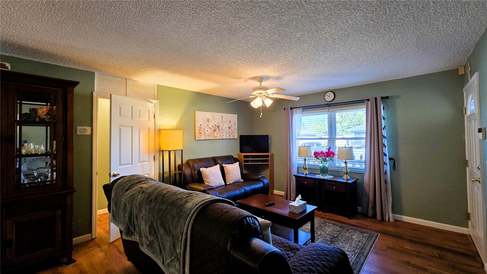 Image 36 of 76 For 434 Kentucky Woods Lane W