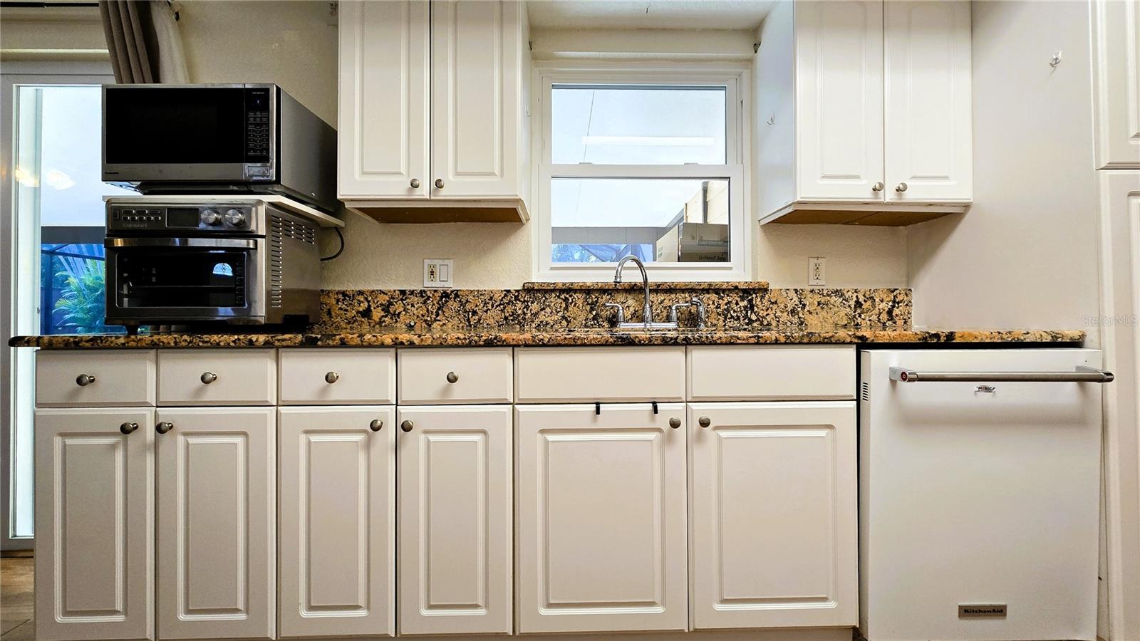 Image 43 of 76 For 434 Kentucky Woods Lane W