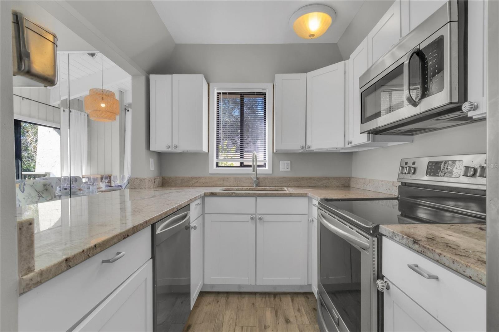 Image 16 of 47 For 204 Tomoka Trail 204