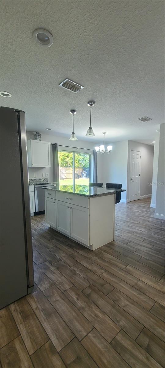 Image 7 of 32 For 401 Robert Avenue