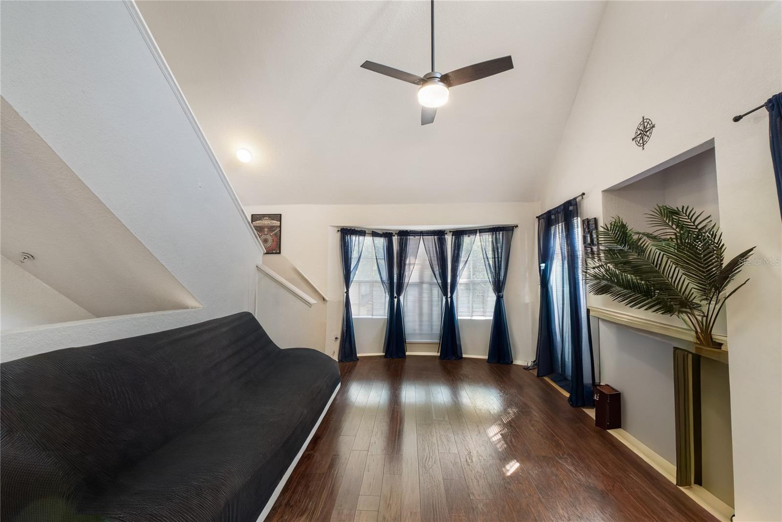 Image 3 of 12 For 6416 Raleigh Street 2615