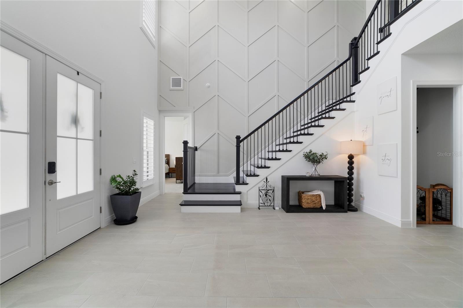 Image 11 of 66 For 9652 English Laurel Court