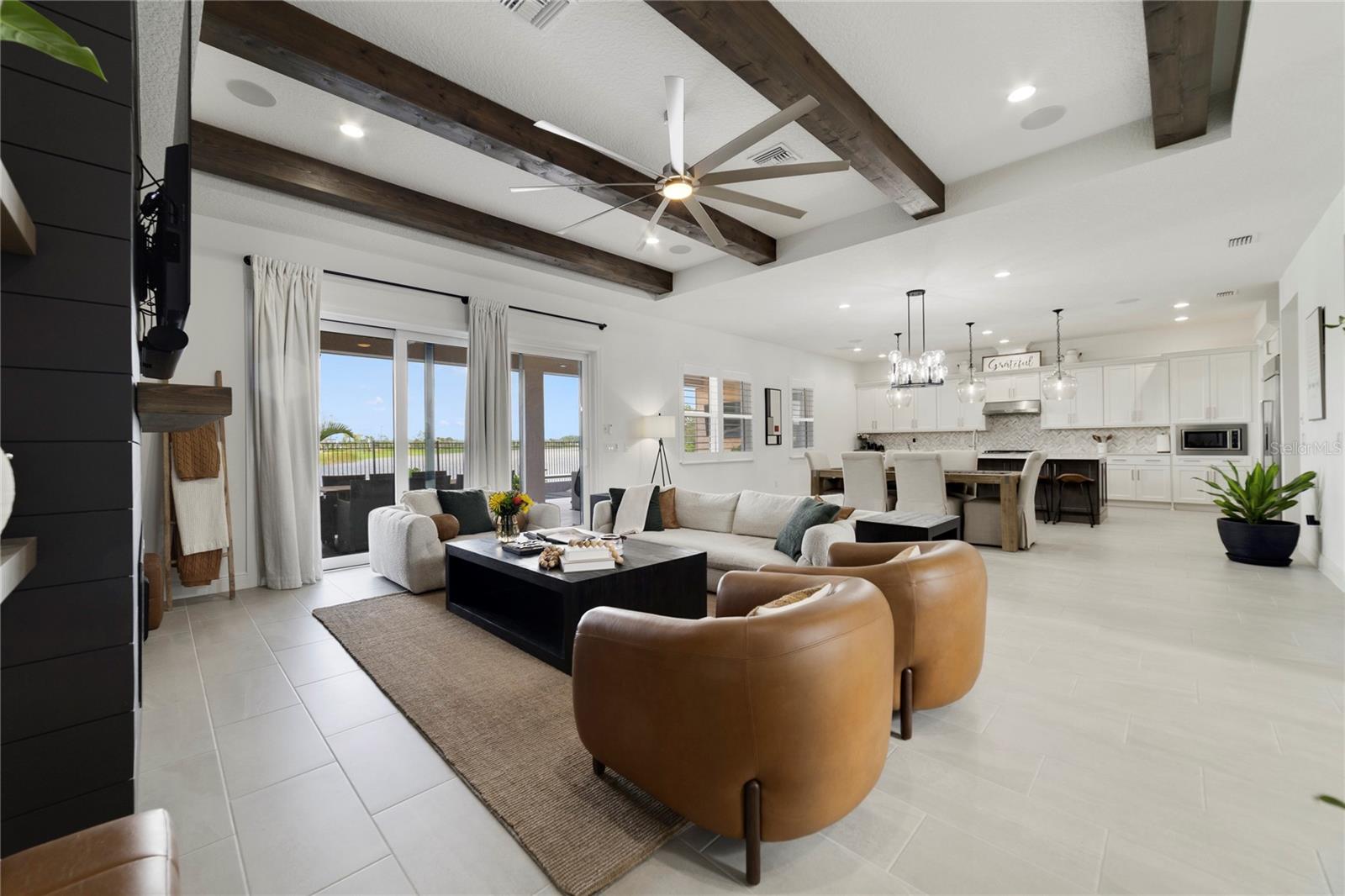 Image 18 of 66 For 9652 English Laurel Court