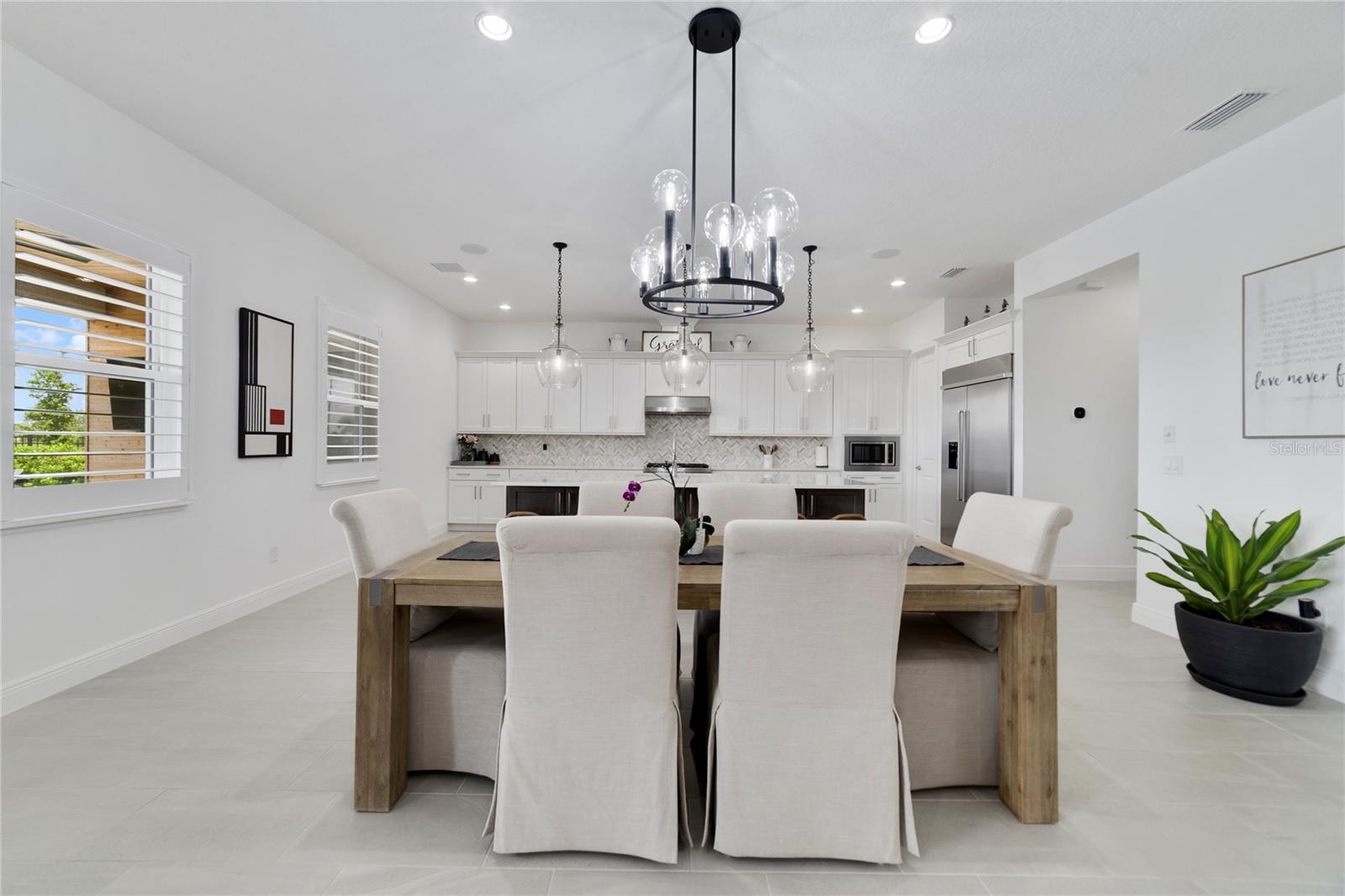 Image 22 of 66 For 9652 English Laurel Court