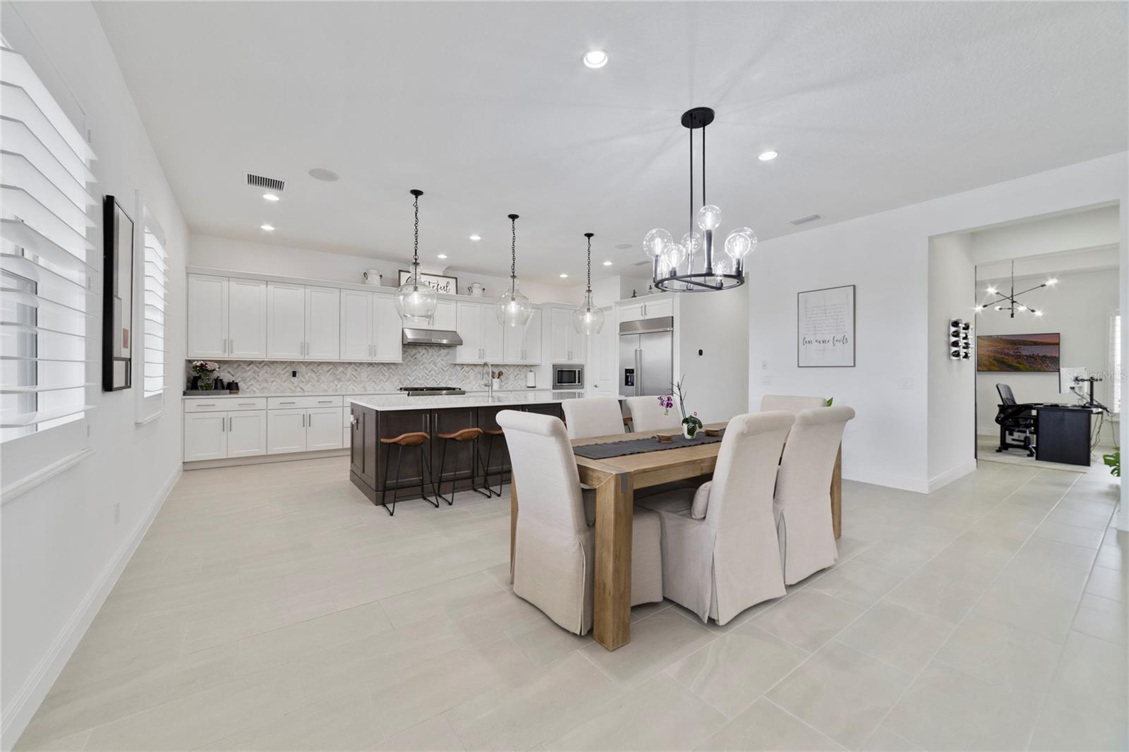 Image 23 of 66 For 9652 English Laurel Court