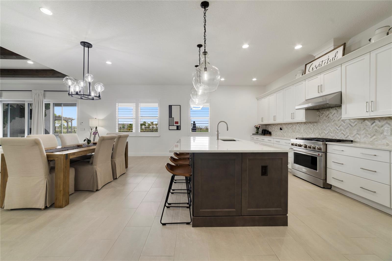 Image 25 of 66 For 9652 English Laurel Court