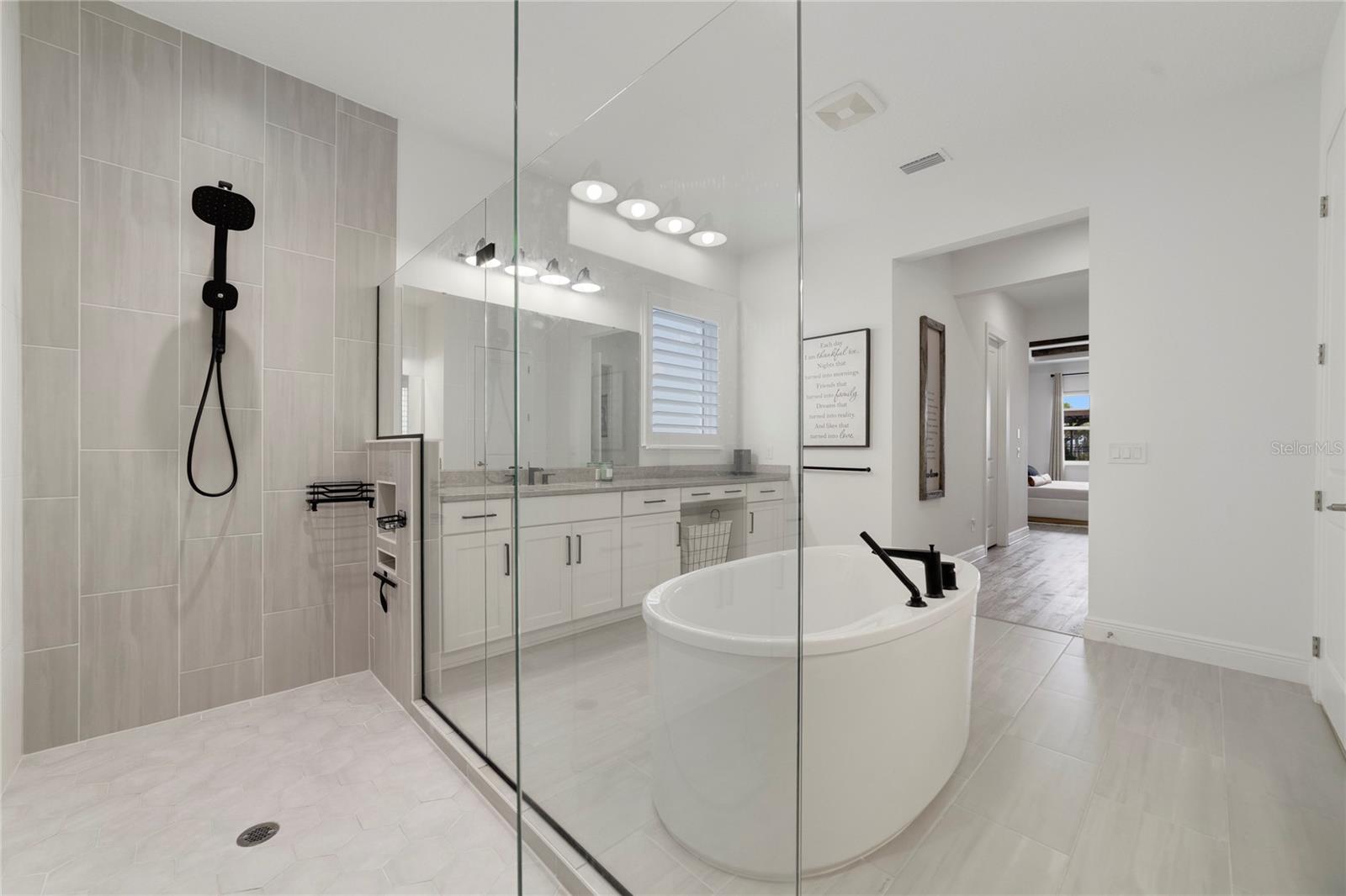 Image 30 of 66 For 9652 English Laurel Court