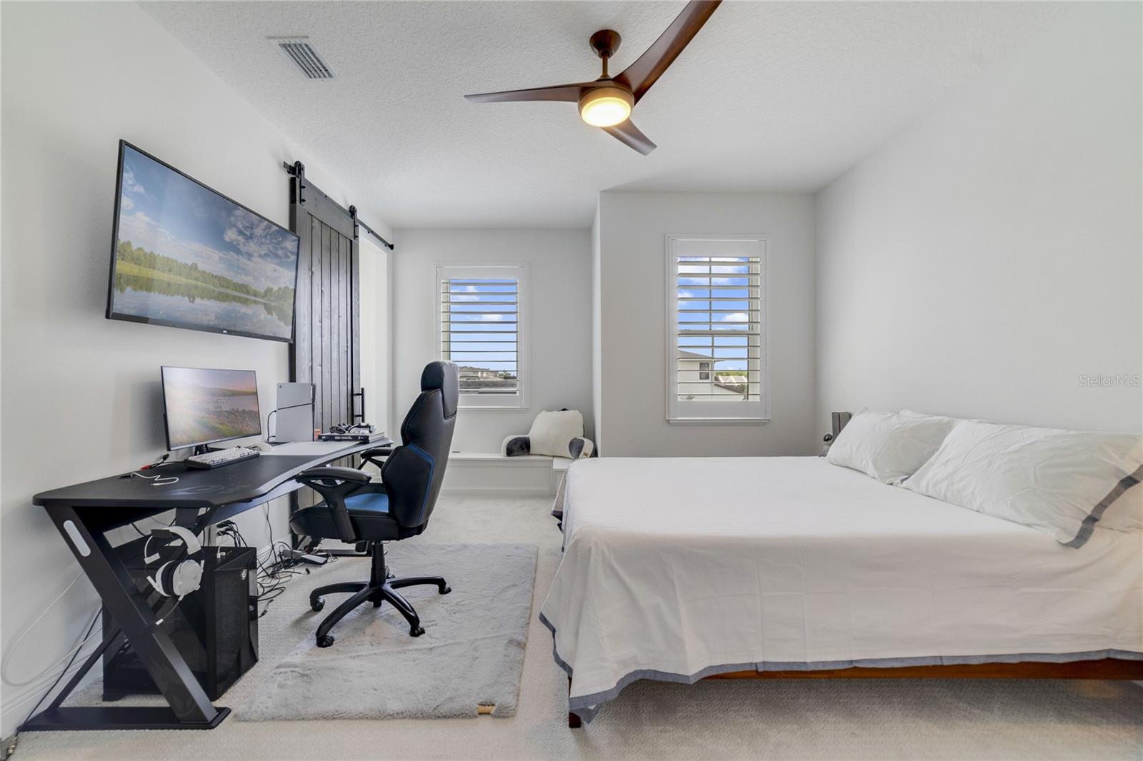 Image 35 of 66 For 9652 English Laurel Court