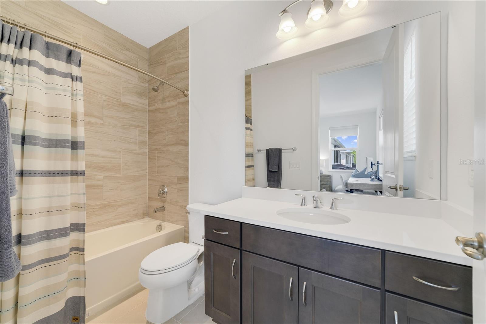 Image 44 of 66 For 9652 English Laurel Court