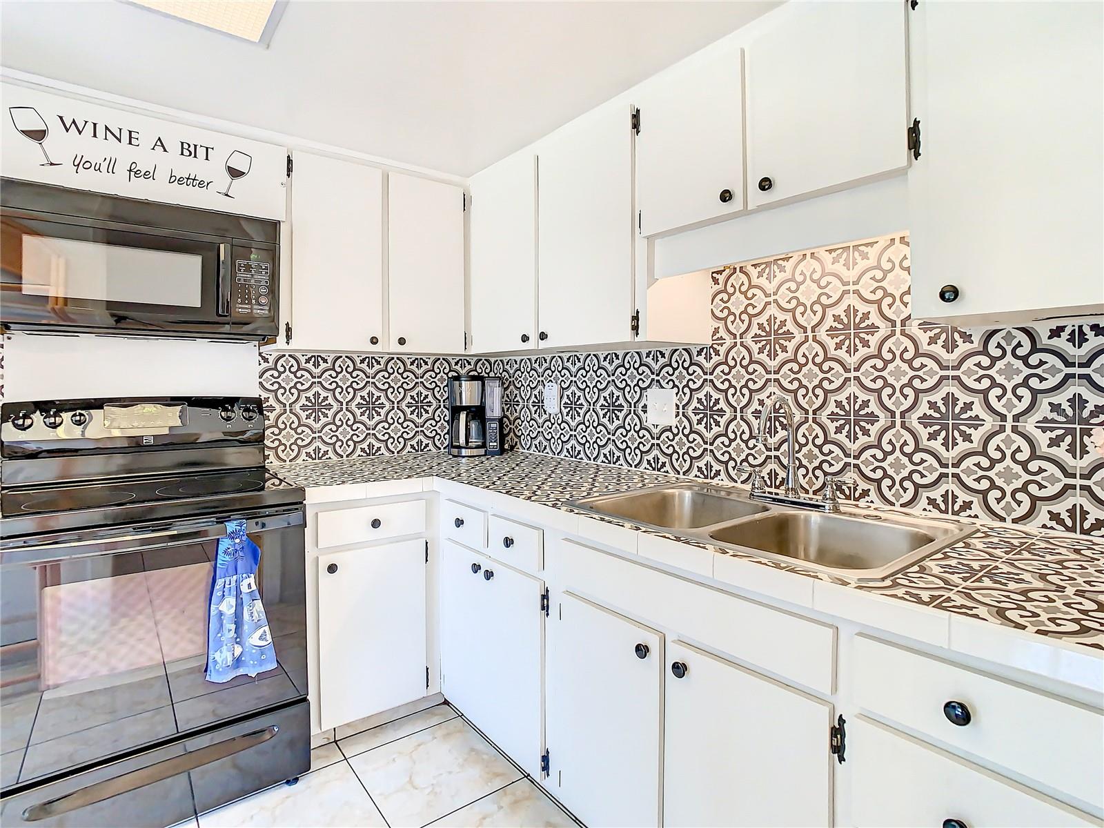 Image 13 of 23 For 3100 Hartford Street N 227