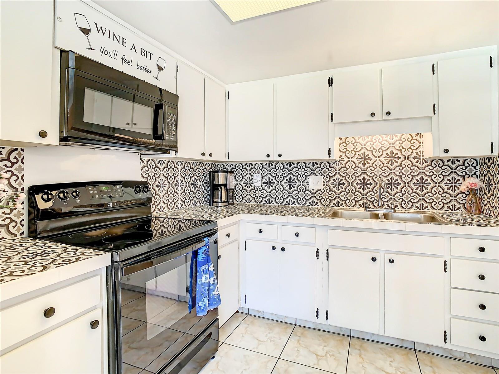 Image 14 of 23 For 3100 Hartford Street N 227