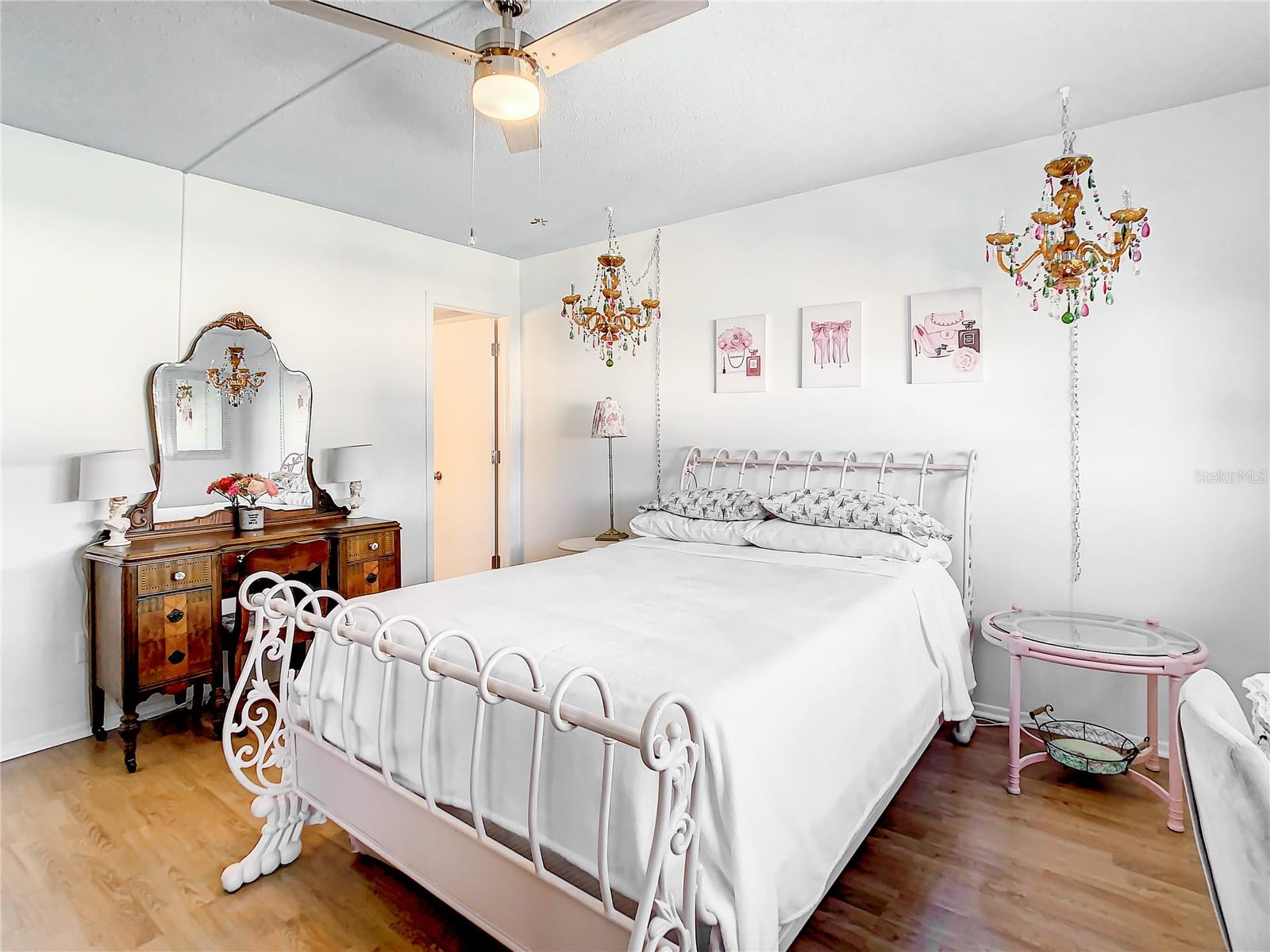 Image 16 of 23 For 3100 Hartford Street N 227