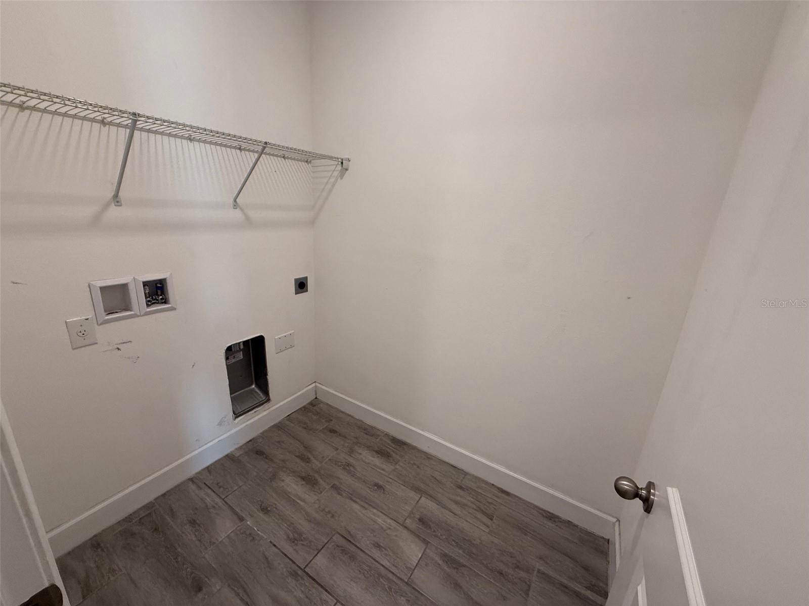 Image 13 of 33 For 201 Messina Place