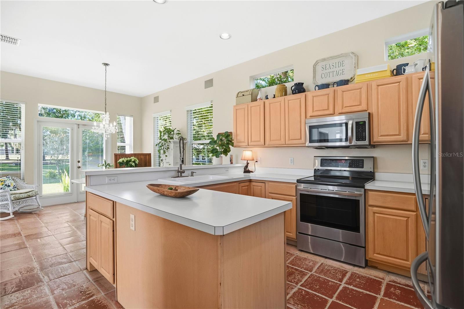 Image 13 of 50 For 416 Magnolia Street