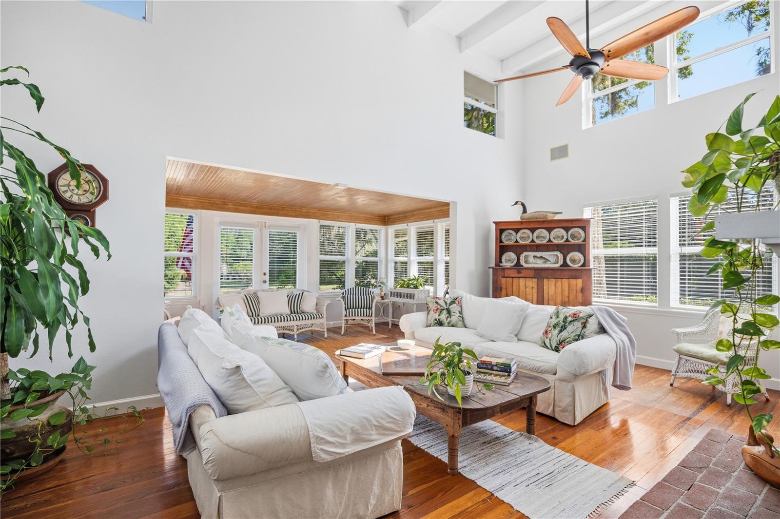 Image 6 of 50 For 416 Magnolia Street