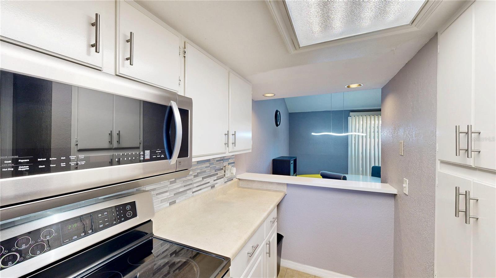 Image 20 of 35 For 623 Saint Johns Court 623