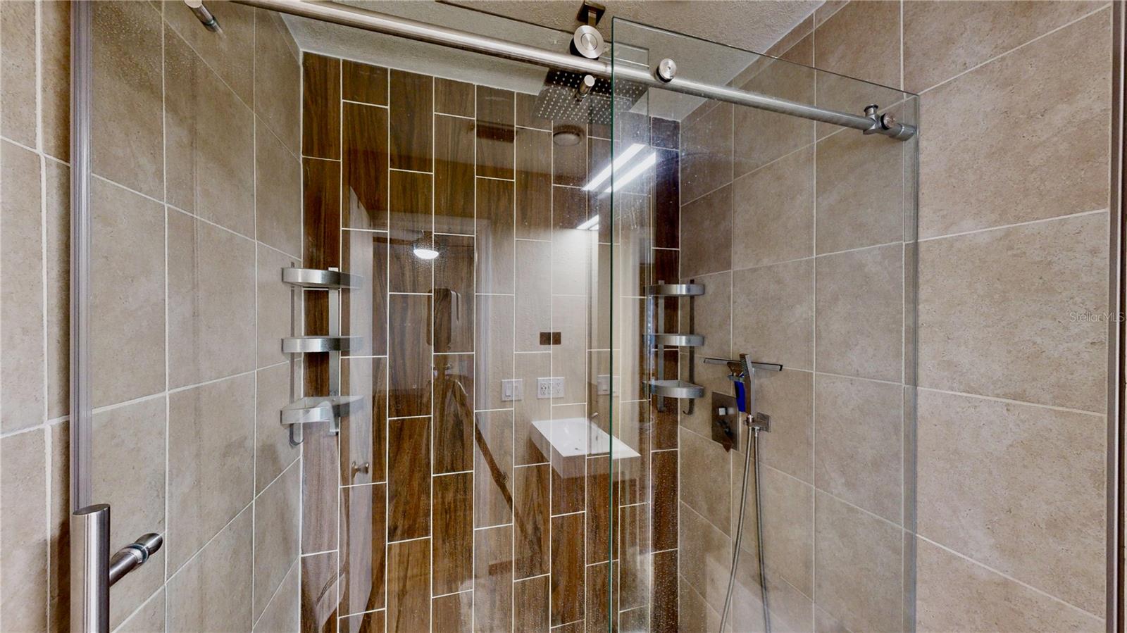 Image 31 of 35 For 623 Saint Johns Court 623