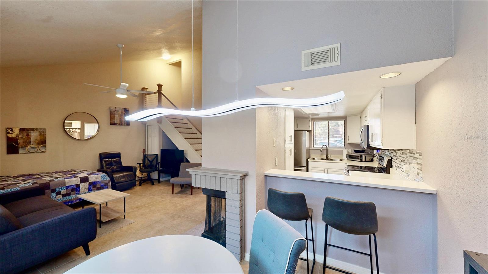 Image 4 of 35 For 623 Saint Johns Court 623