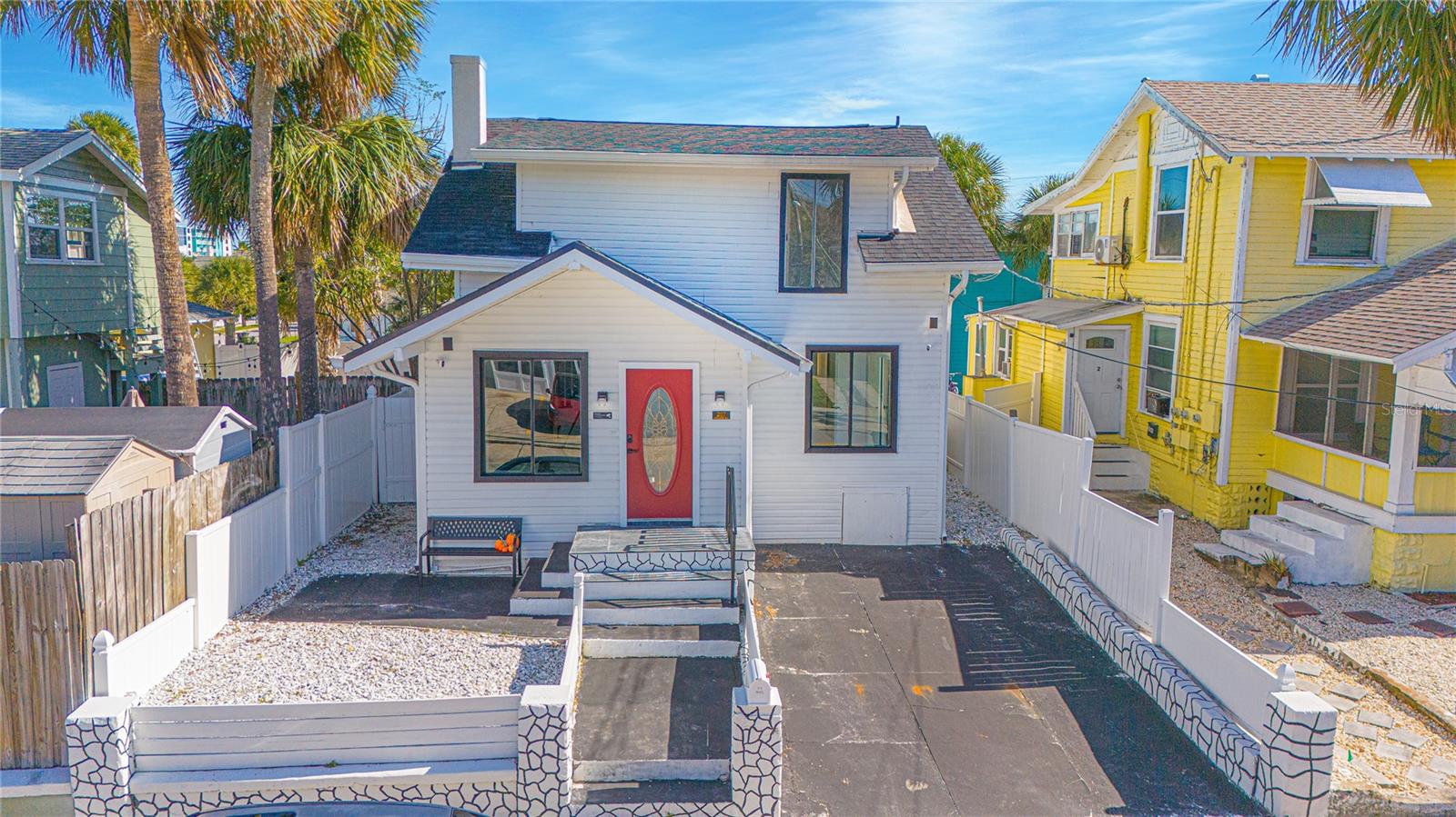 Image 2 of 43 For 207 Oleander Avenue