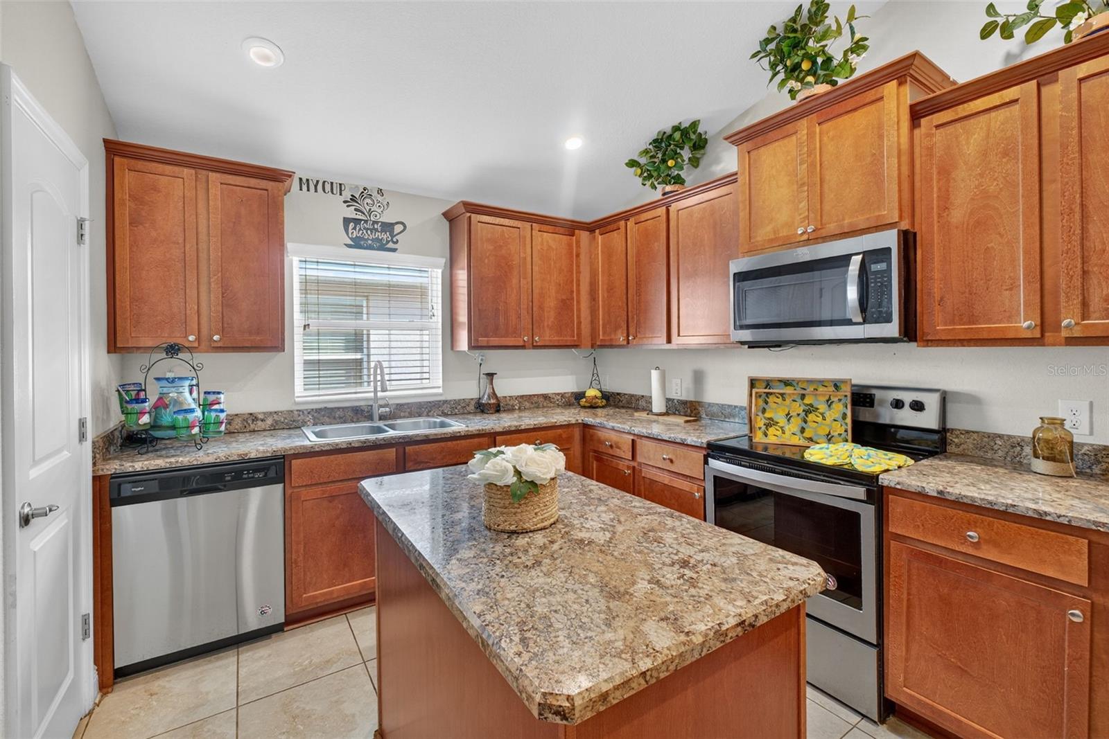 Image 12 of 46 For 383 Buchannan Drive