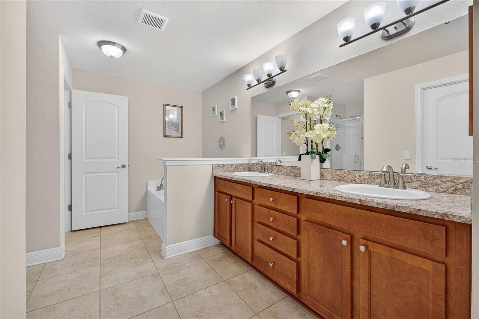 Image 21 of 46 For 383 Buchannan Drive