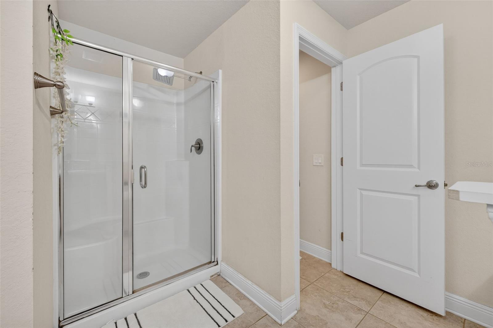 Image 23 of 46 For 383 Buchannan Drive