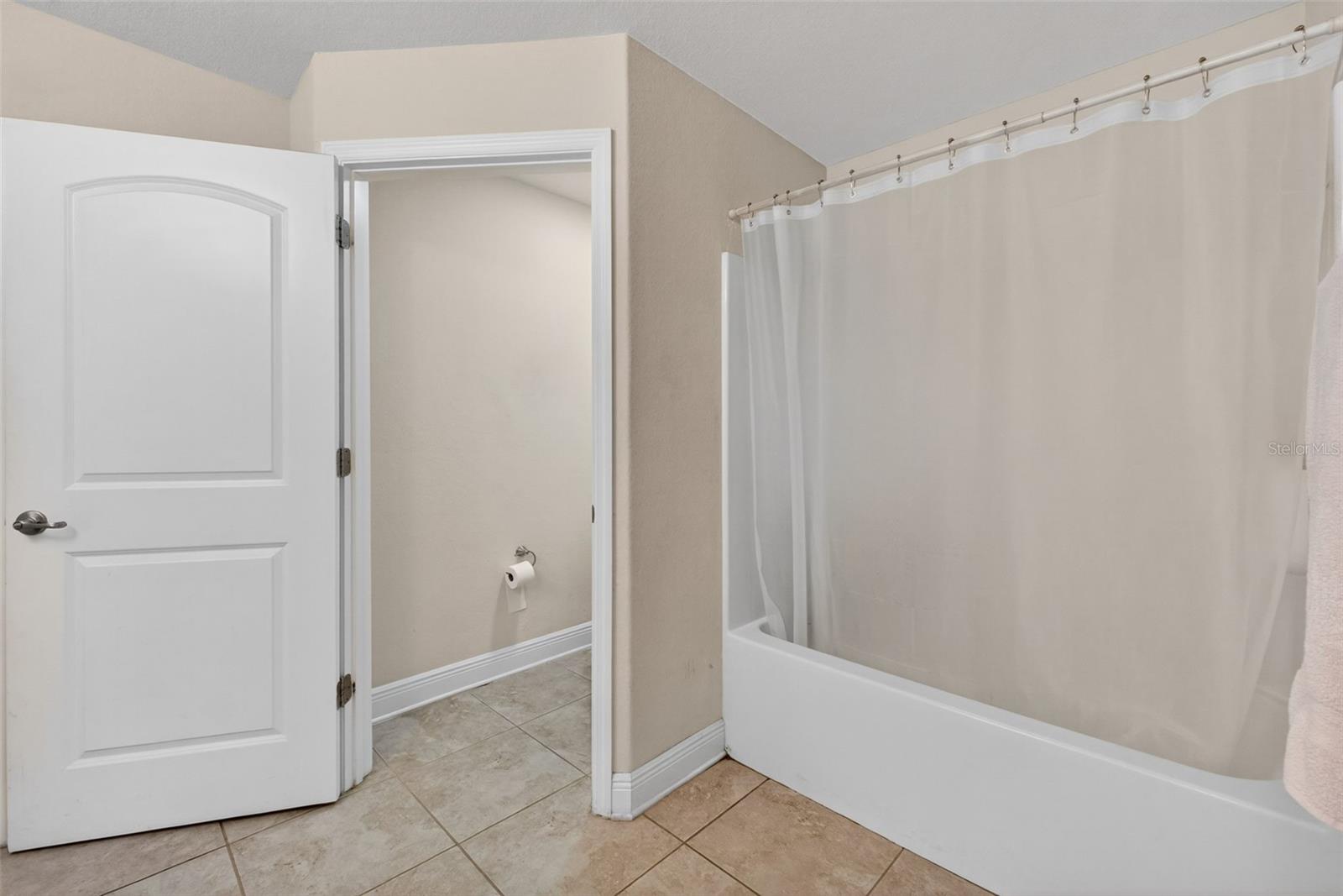 Image 34 of 46 For 383 Buchannan Drive