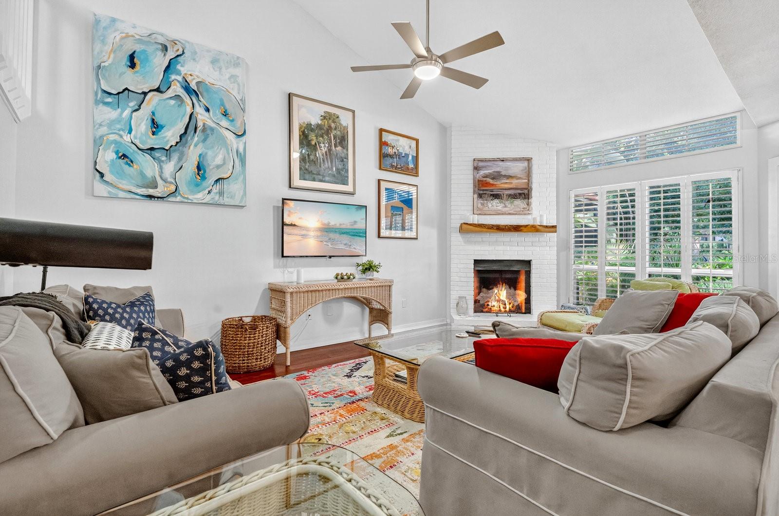 Image 20 of 50 For 223 Quayside Circle C