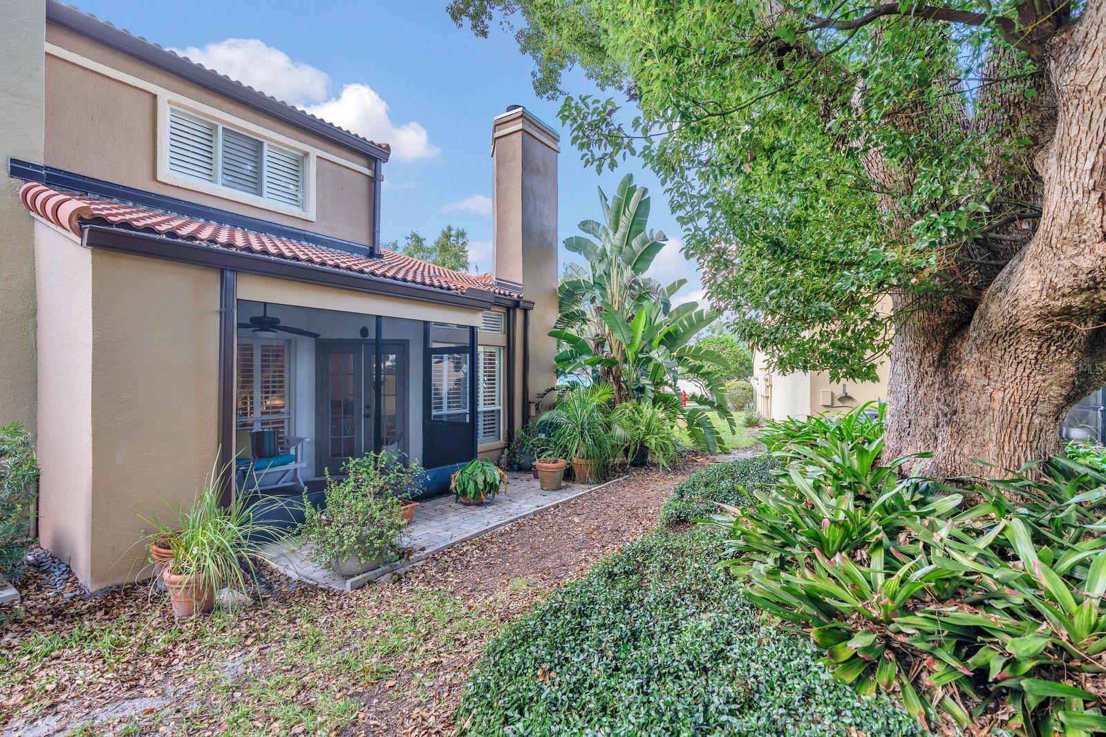 Image 35 of 50 For 223 Quayside Circle C