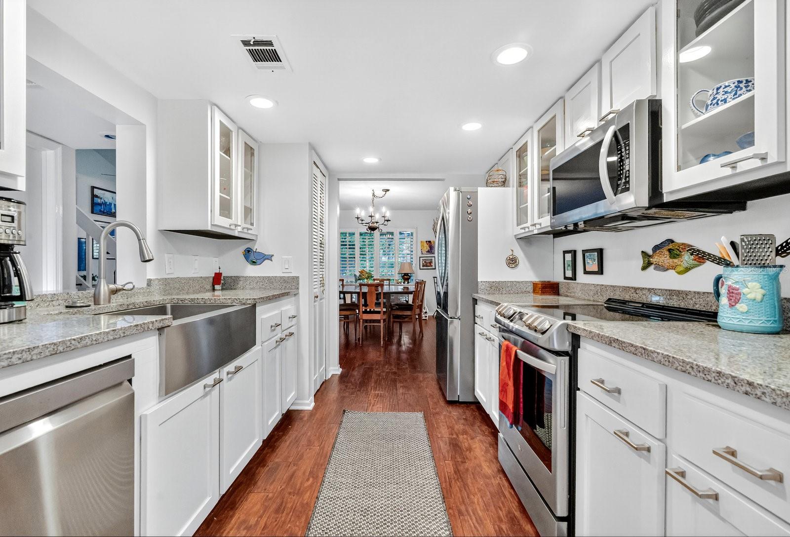 Image 7 of 50 For 223 Quayside Circle C