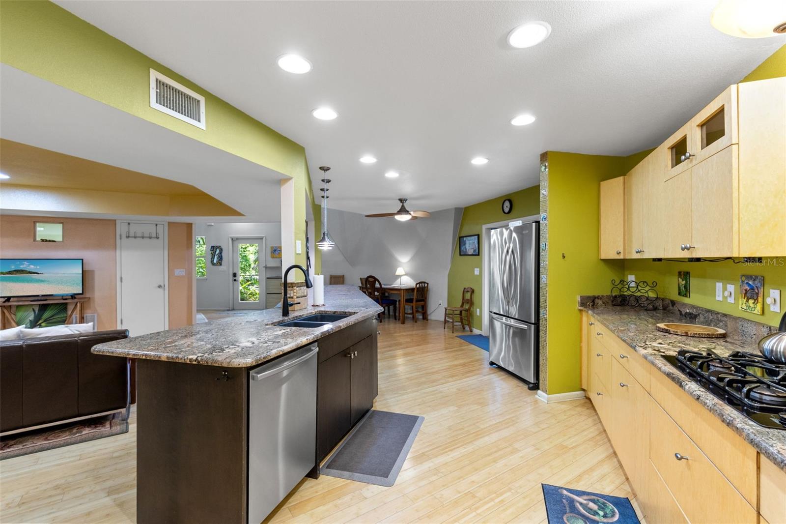 Image 13 of 35 For 5789 Apopka Vineland Road