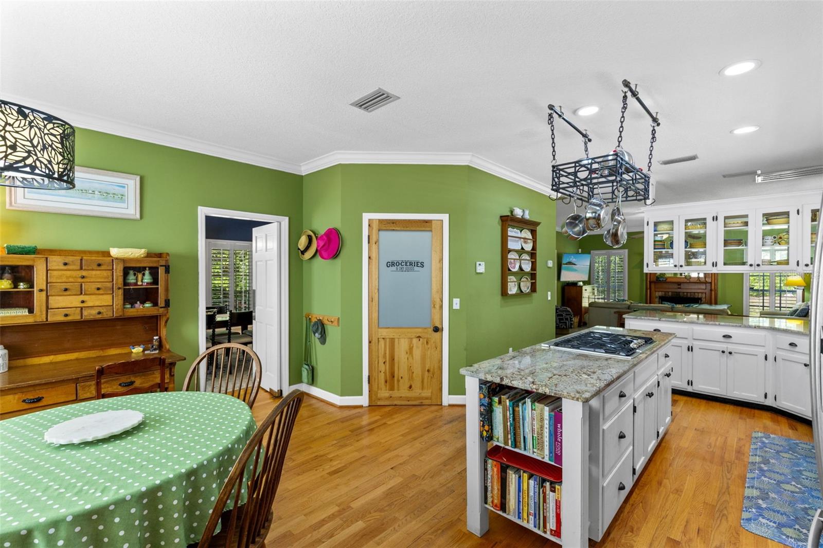 Image 14 of 42 For 5787 Apopka Vineland Road