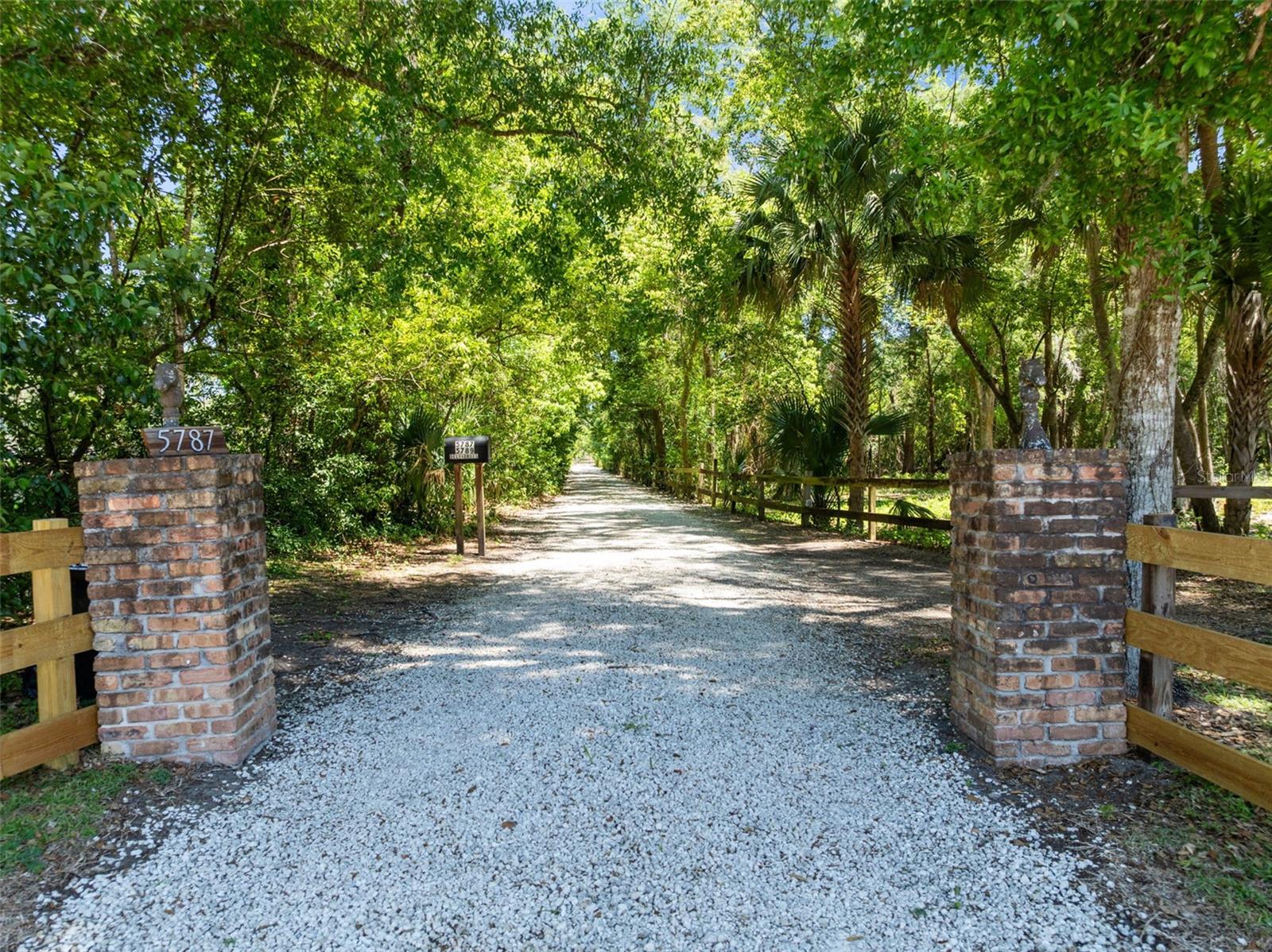 Image 40 of 42 For 5787 Apopka Vineland Road