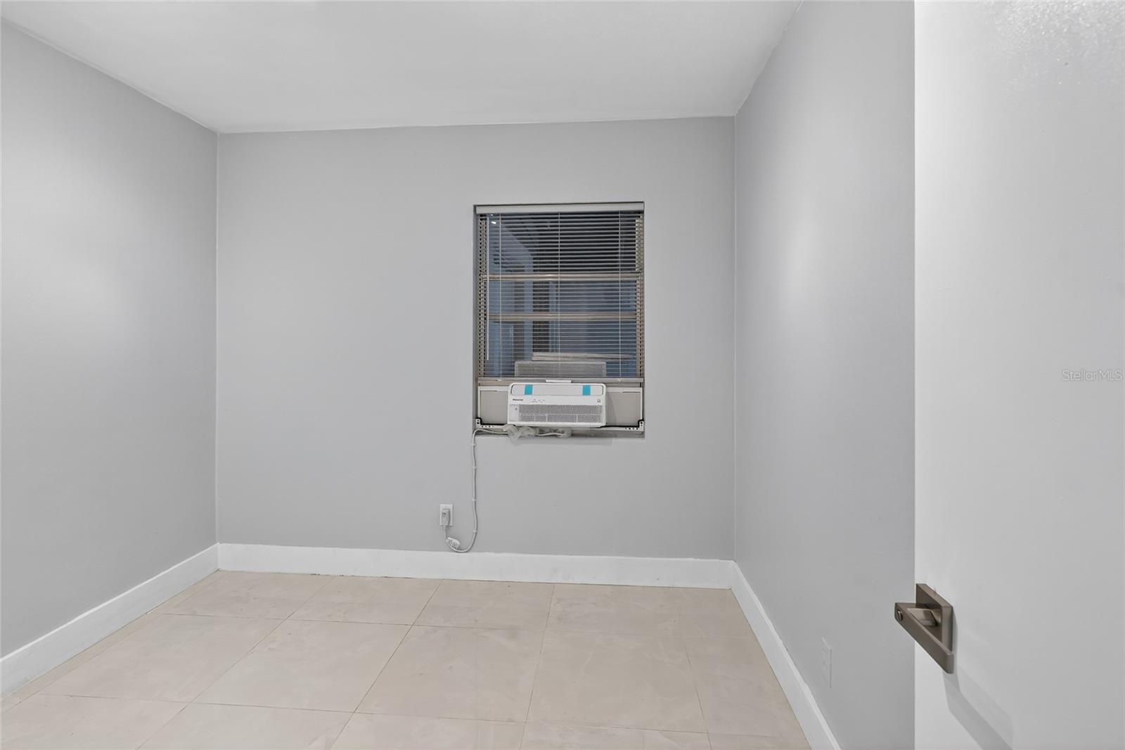 Image 19 of 35 For 7616 Mandarin Drive