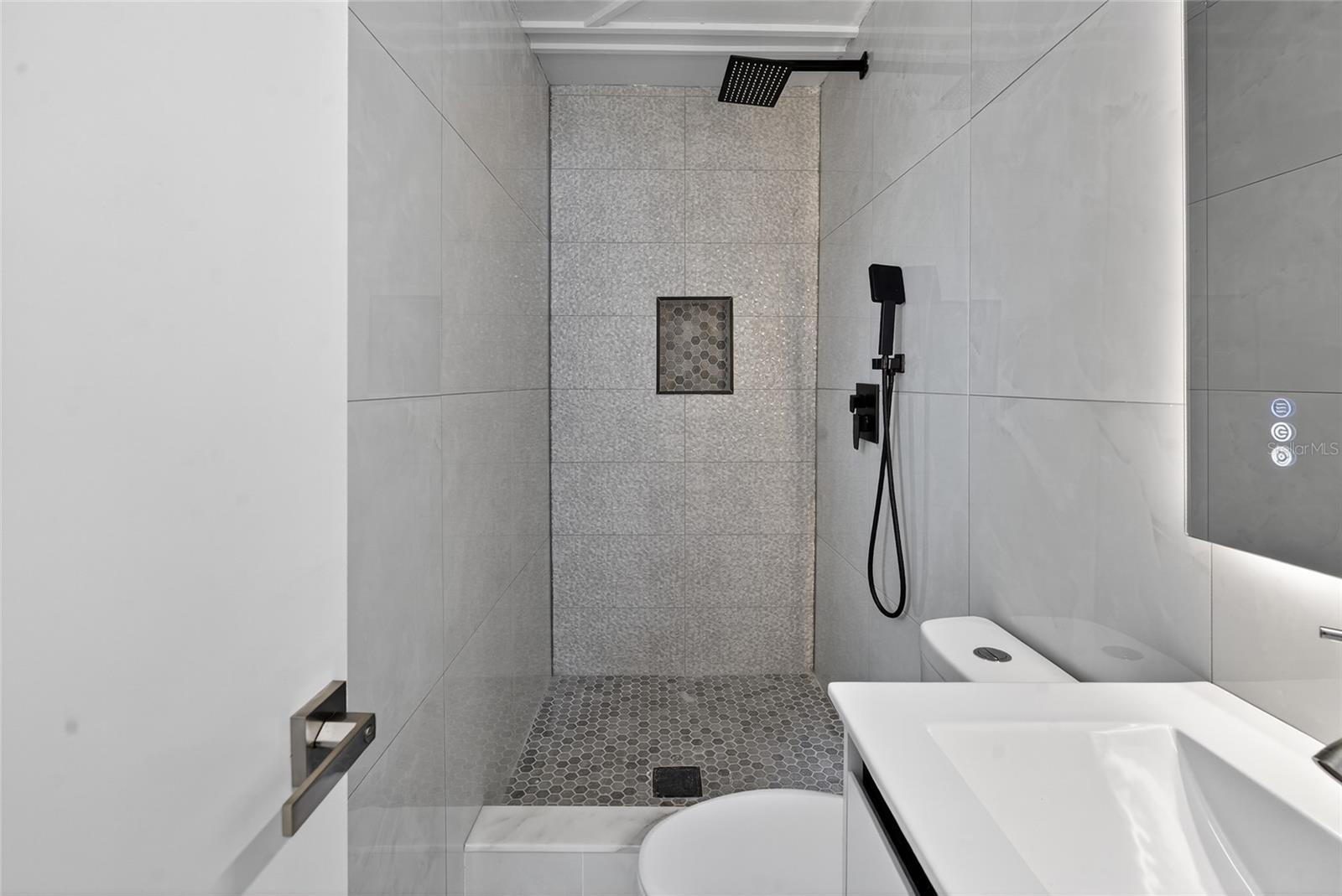 Image 25 of 35 For 7616 Mandarin Drive