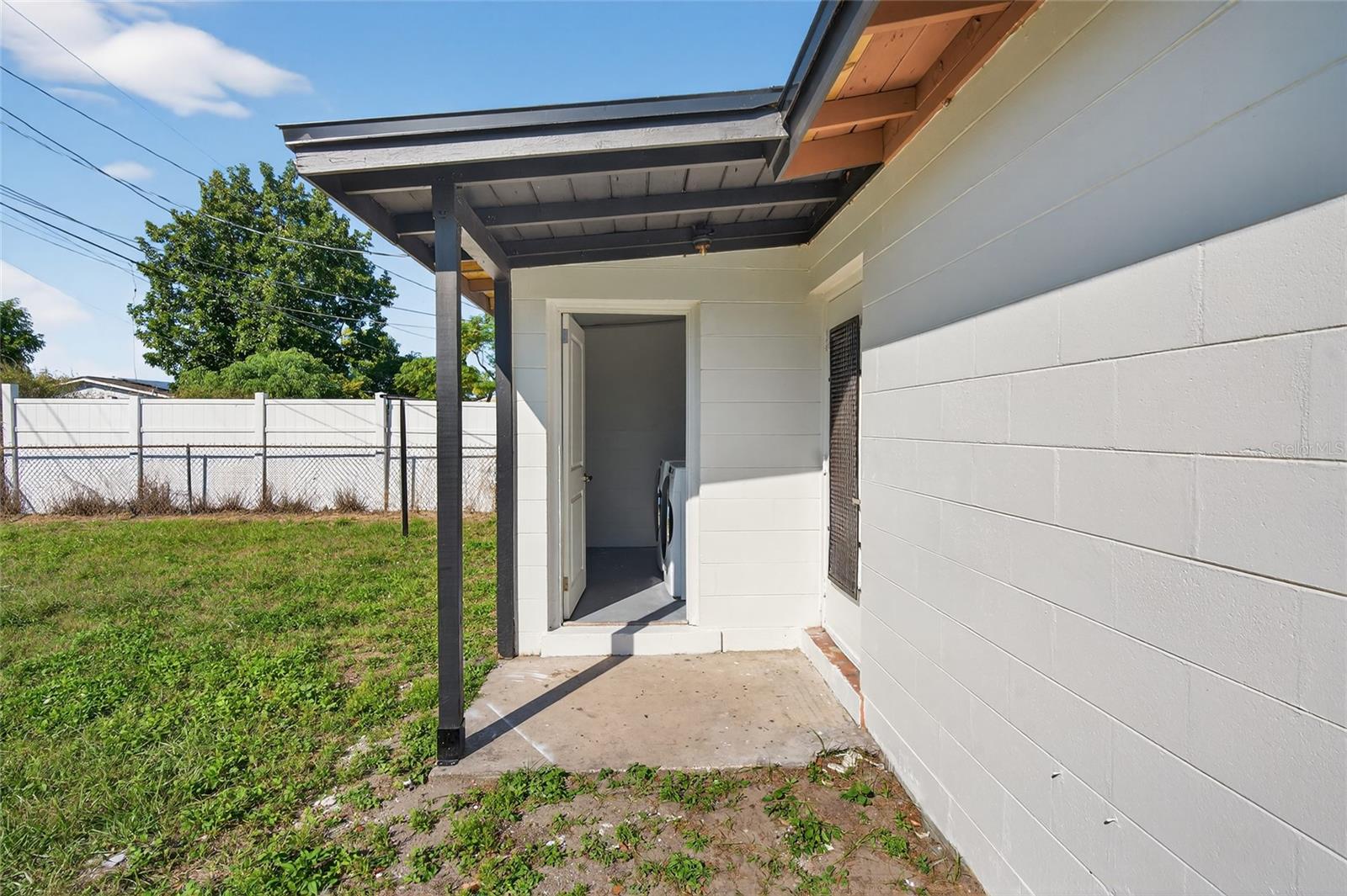 Image 30 of 35 For 7616 Mandarin Drive