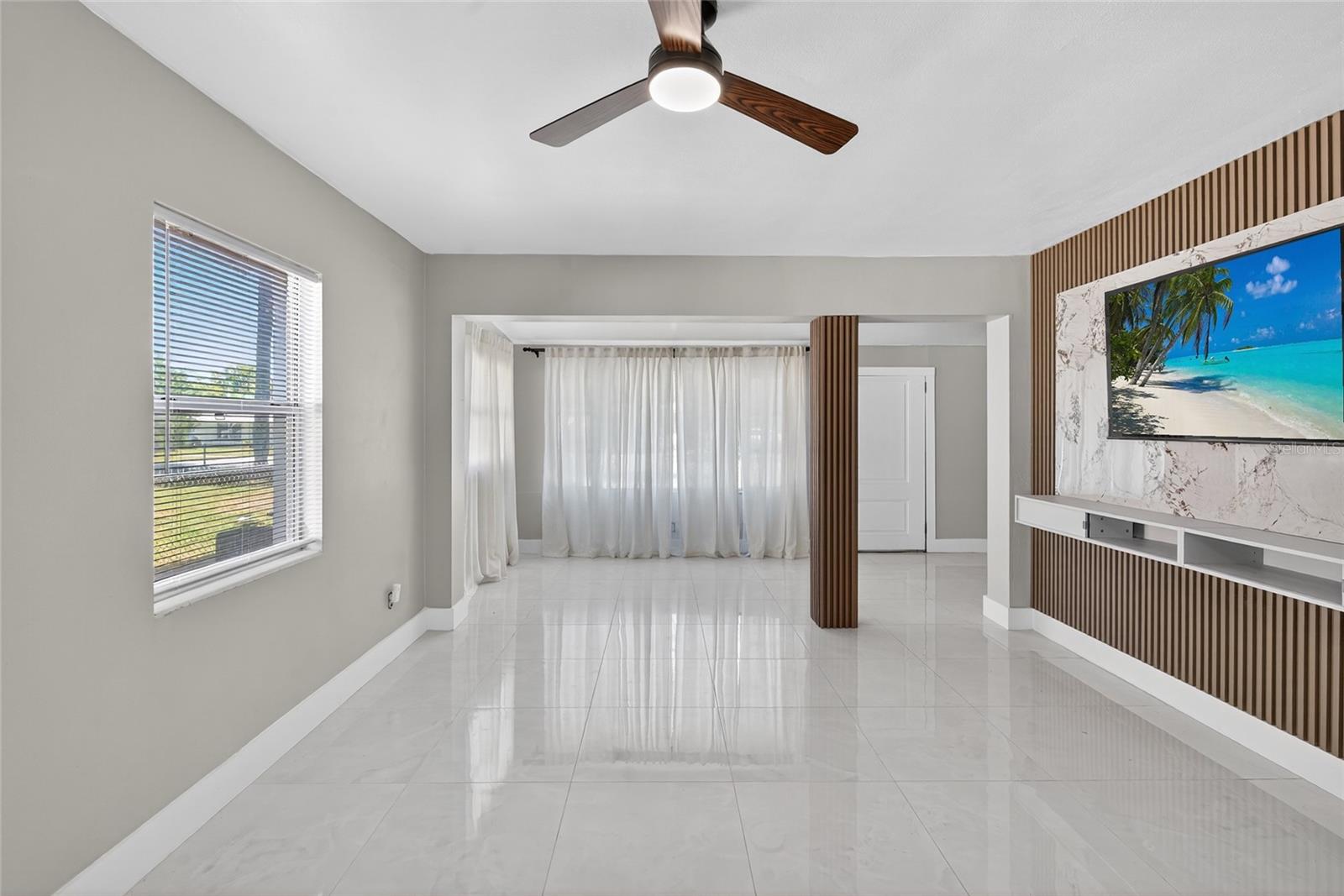 Image 9 of 35 For 7616 Mandarin Drive