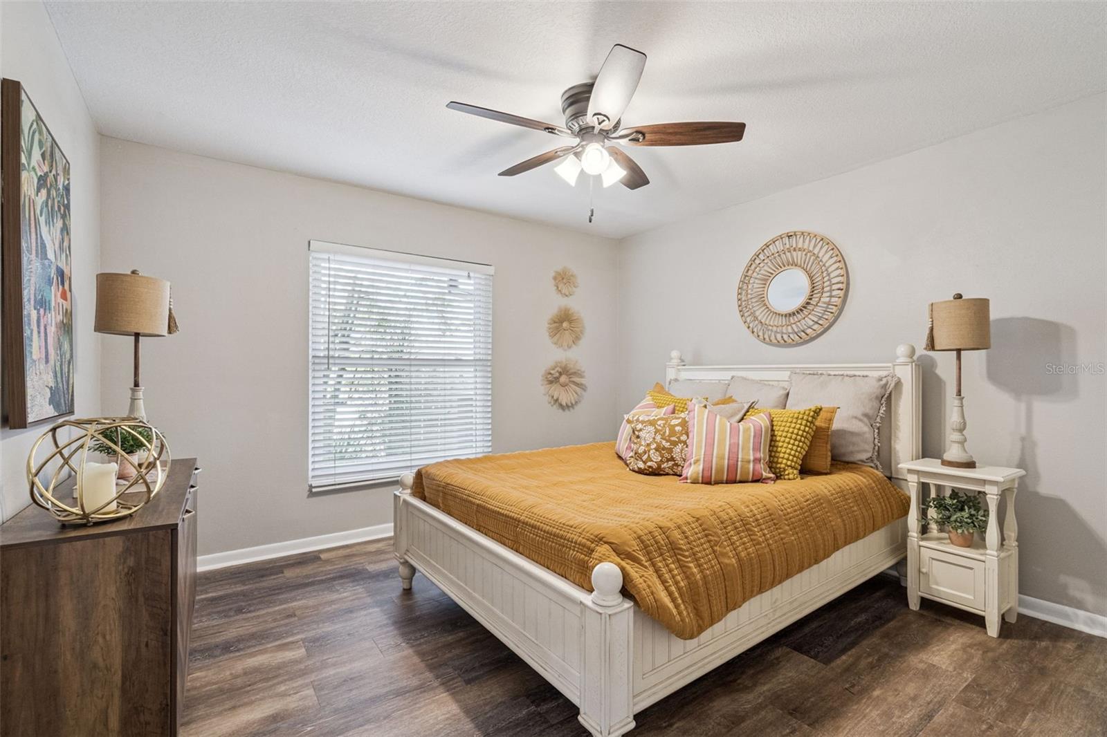 Image 21 of 43 For 2658 Hibbard Trail