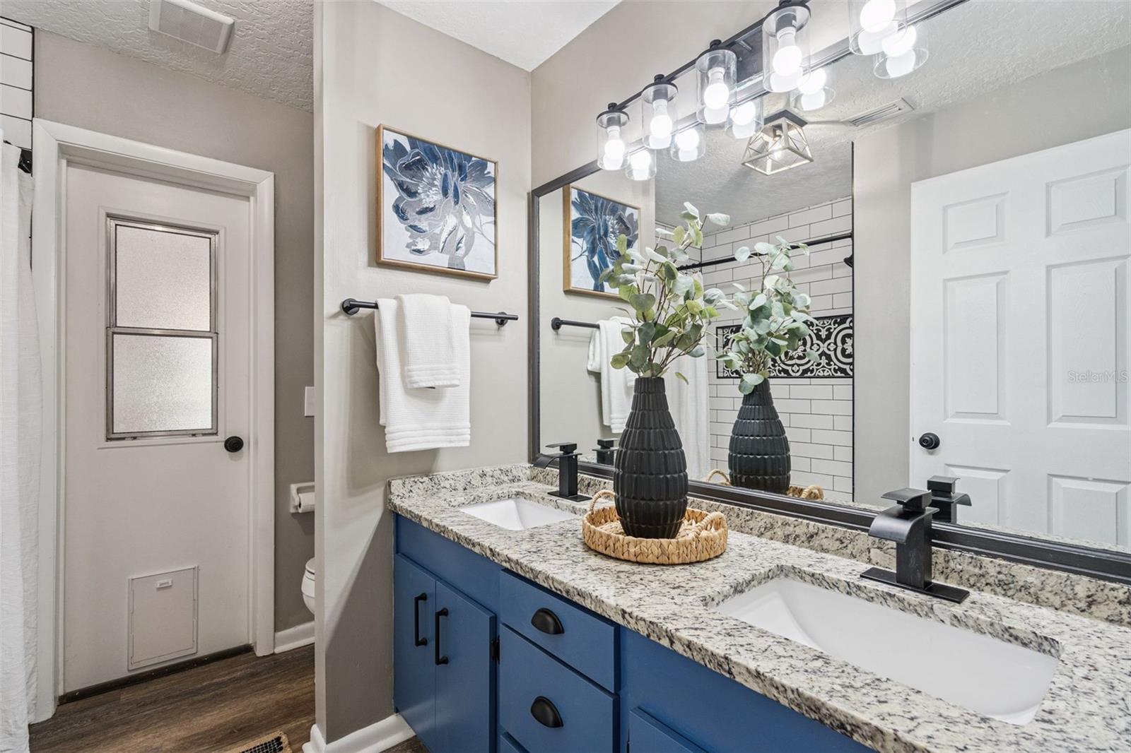 Image 22 of 43 For 2658 Hibbard Trail