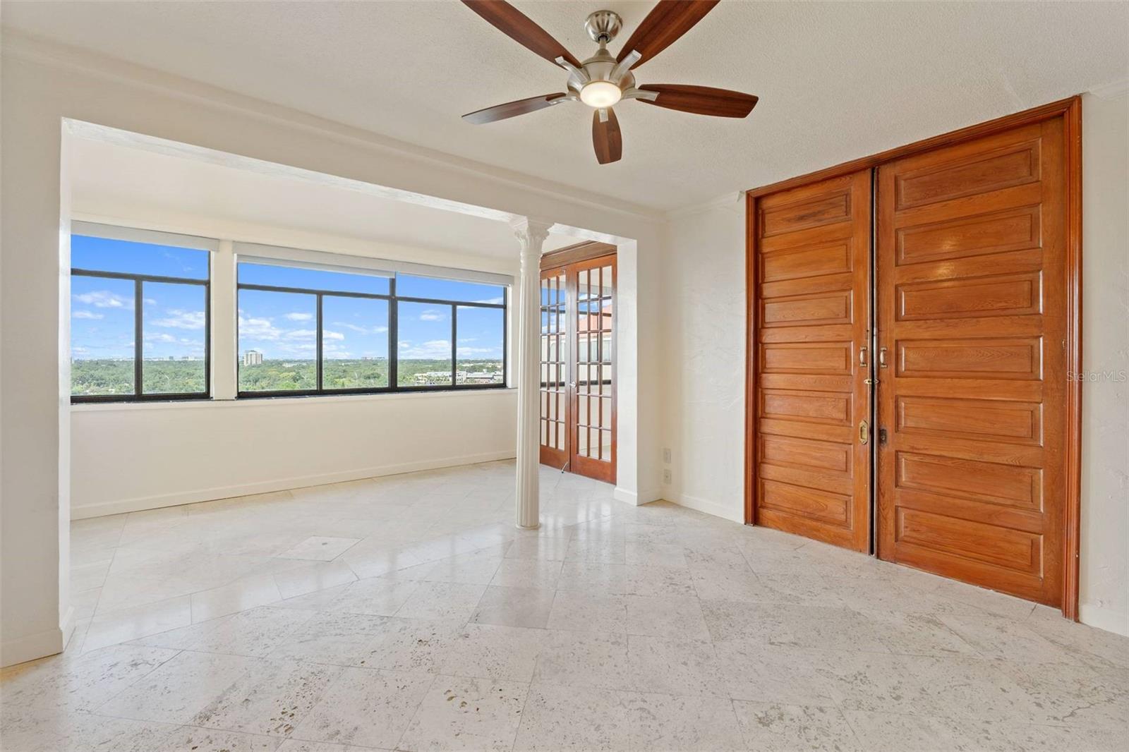 Image 10 of 18 For 2109 Bayshore Boulevard 1006